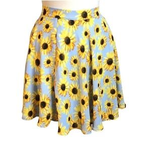 Dolls Kill NWT Moon Sunflower Garden Skirt Size Small